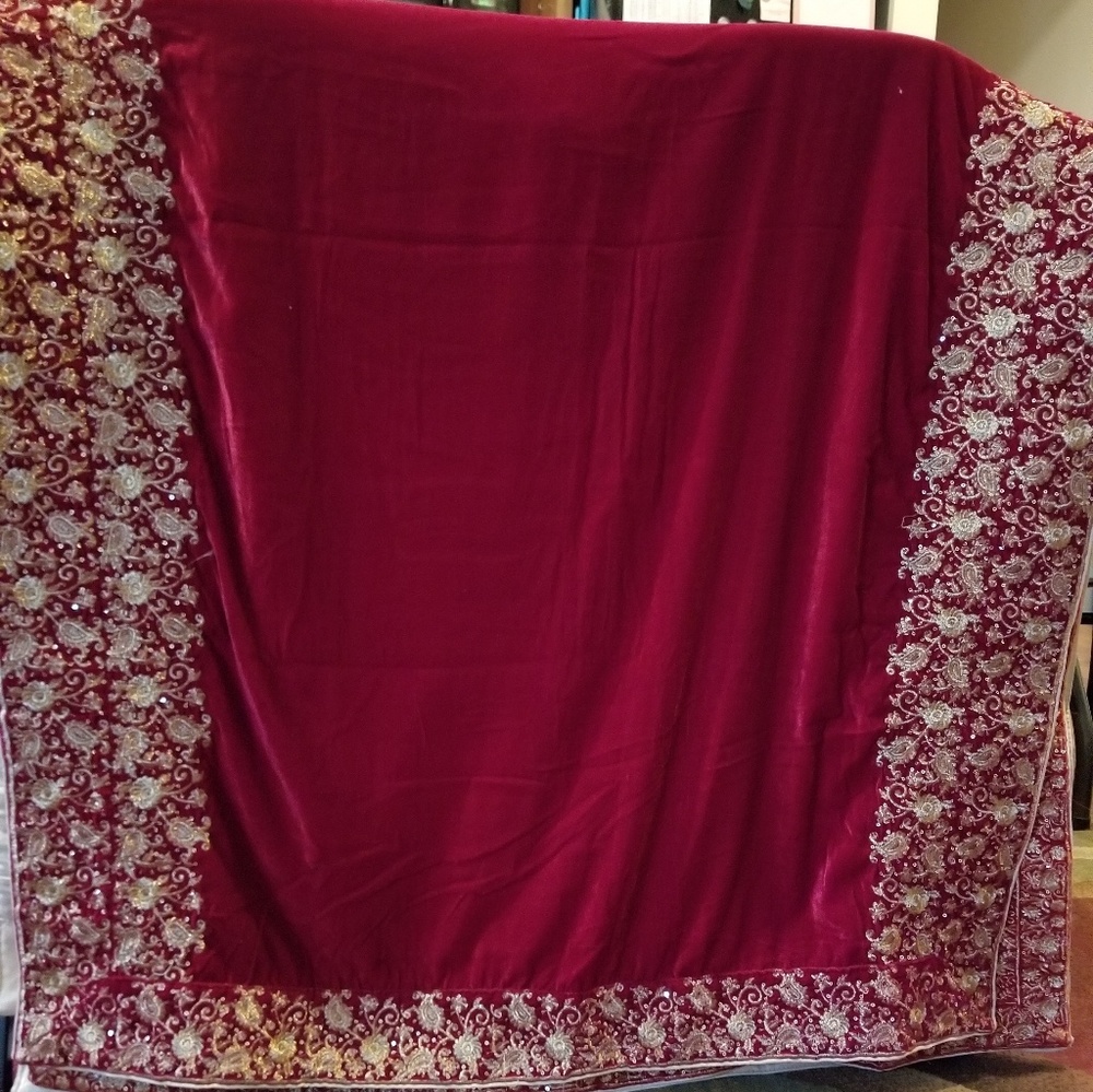 Shawls - Picture 3 of 3